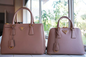 Всё больше женщин выбирают именно реплики брендовых сумок