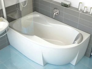Акриловые угловые ванны: особенности выбора и монтажа