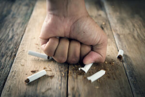 Как бросить курить: популярные способы