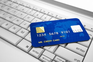 Как безопасно и удобно использовать банковскую карту для покупок онлайн