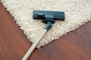 Процесс химчистки ковров: от удаления пятен до освежения и восстановления