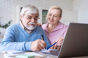 Кредитные возможности для пенсионеров: особенности, преимущества