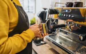 Какие есть отличия у кофемашин для офиса и профессиональных?