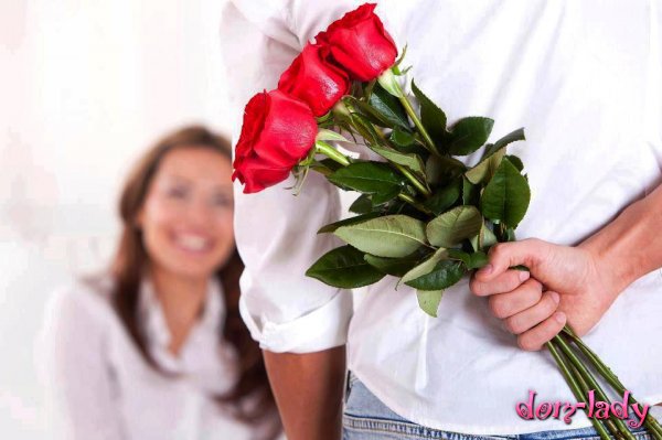 Как выбрать цветы в подарок девушки