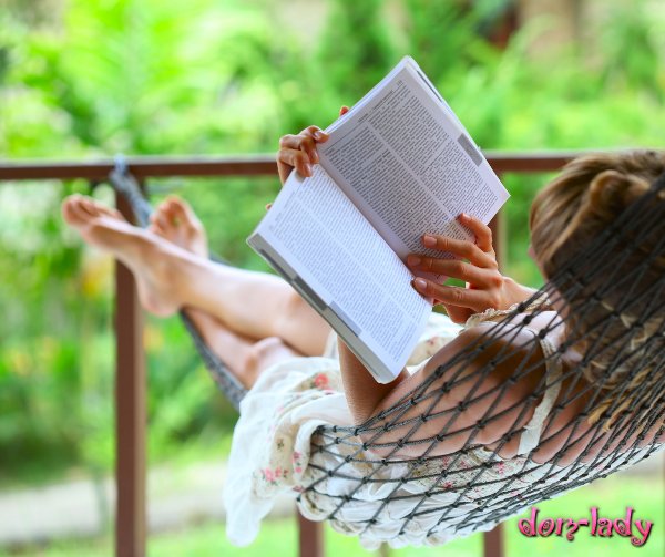 Что почитать в отпуске, какой должна быть книга?
