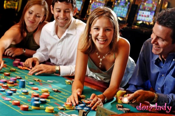 Почему женщины любят играть в казино?