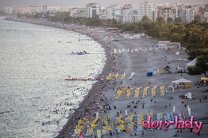 Среди выселенных из отеля в Турции туристов оказалось около 70 россиян
