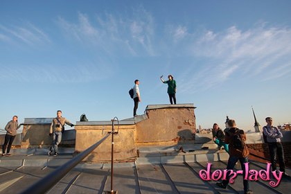 Туристам в Петербурге разрешат гулять по крышам