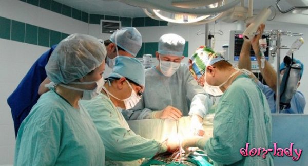 Новосибирские кардиохирурги установили пациентке два механических сердца