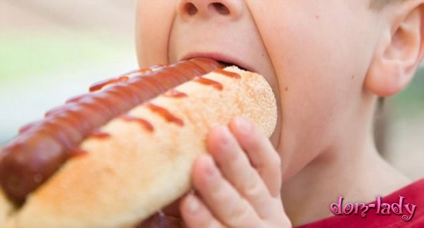 Сердце 9-летнего мальчика остановилось из-за куска хот-дога