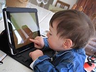 Игра для планшета поможет улучшить зрение у детей