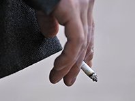 Исследователи подсчитали, сколько времени курящие работники тратят на перекуры