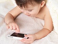 Мобильные устройства мешают детям спать по ночам