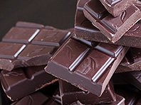 Специалисты подтвердили пользу темного шоколада для сердца и обмена веществ
