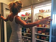 Некоторым продуктам противопоказано хранение в холодильнике, предупреждают эксперты
