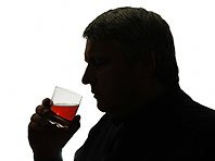 Алкоголь опасен не только для печени, предупреждают специалисты