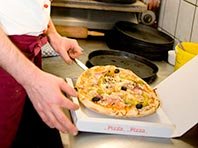 Бесплатная пицца повышает мотивацию работников, доказал эксперимент