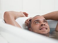 Горячие ванны снижают риск инсульта и инфаркта