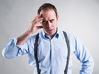 Исследователи связали мигрень с нарушениями слуха