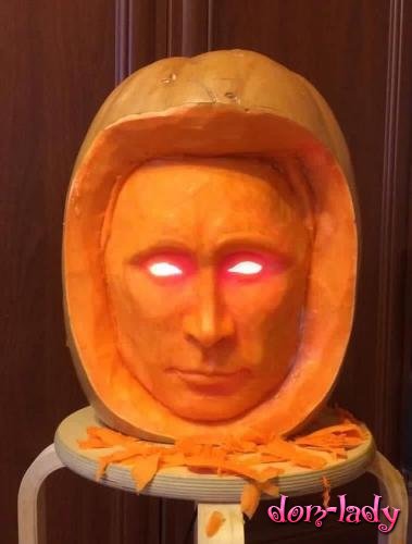 Тыква с лицом Путина на Хэллоуин — кого пугают Демоном