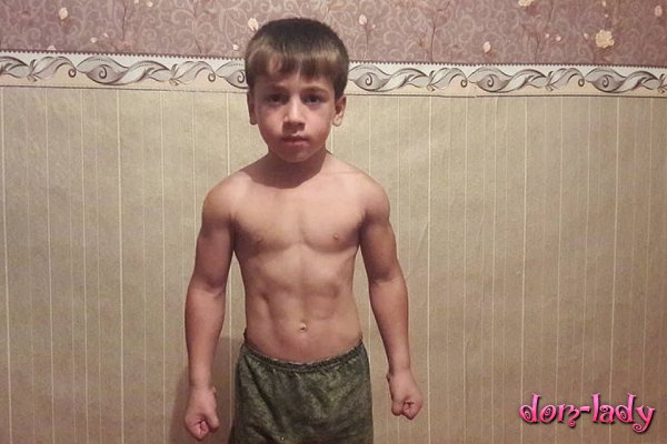 Рамзан Кадыров вступился за чеченского рекордсмена — мальчик отжался 4105 раз 