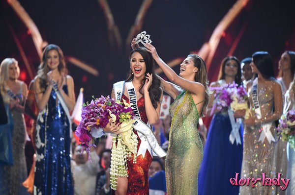 На конкурсе Мисс Вселенная победила филиппинка Катриона Грэй (ФОТО) 