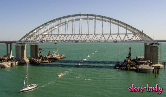 В интернете показали на фото недостатки Крымского моста