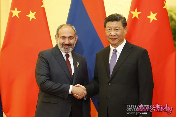 Премьер-министр Армении встретился с председателем КНР