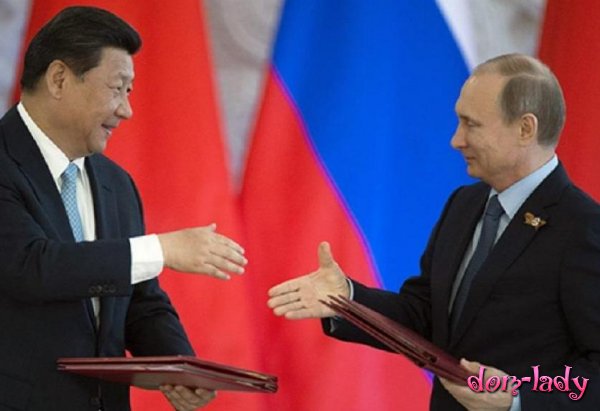 Москва и Пекин нанесли ощутимый удар по доллару, сообщают СМИ