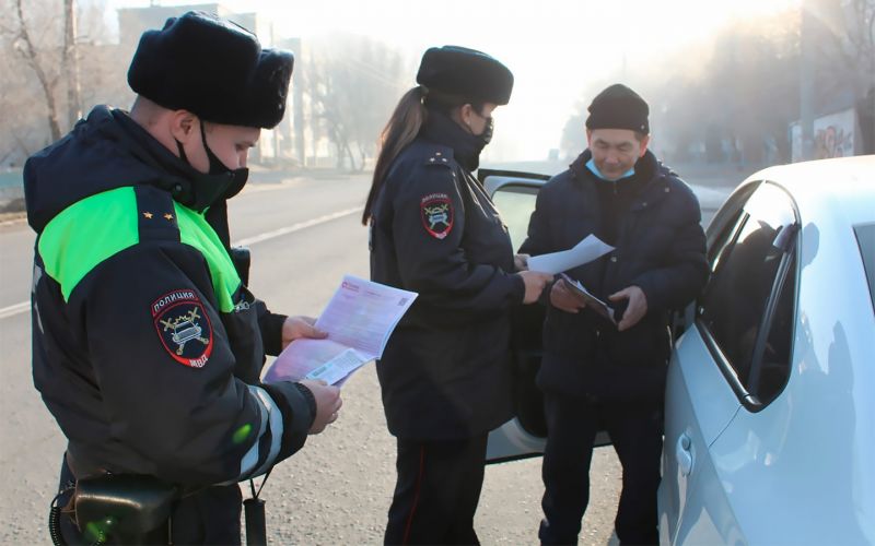 
            В ГИБДД объяснили водителям правило трех секунд. Что это значит?
        