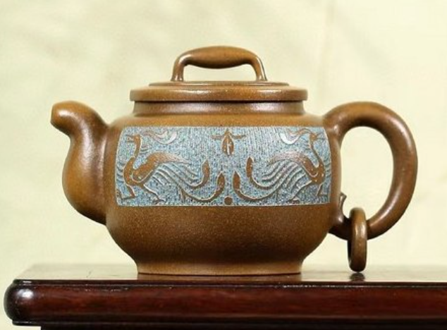 Исинские чайники: Магия глины и вековая традиция чаепития