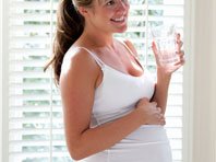Медики не рекомендуют беременным женщинам употреблять диетические напитки