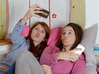 Смартфоны снижают качество жизни подростков