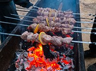 Кардиологи запретили готовить еду на открытом огне